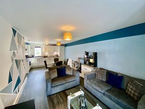 Lounge/Diner- click for photo gallery